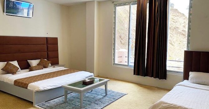 Blue Diamond Hotel Kalam