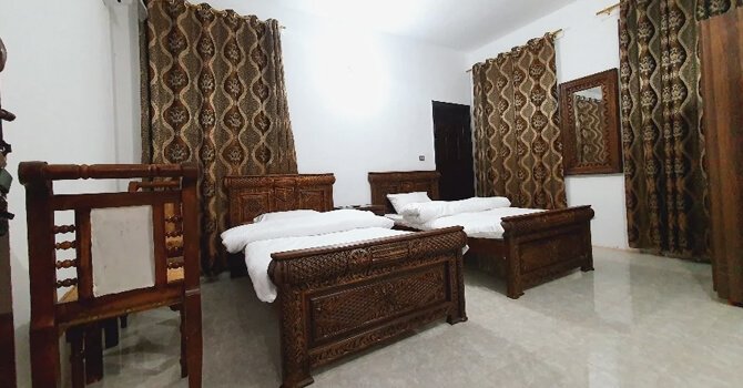 Royal Guest House Swat